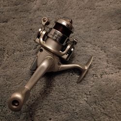 Lightweight Spinning Reel
