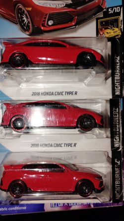 Hot wheels x2 error 2018 Honda Civic type r plus regular version...wheel errors..all 3..$120 cash