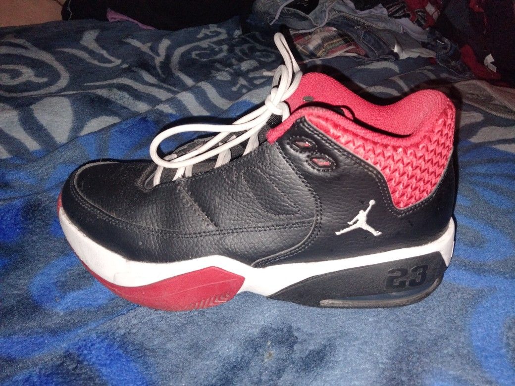 Jordan Shoes Size . Used Maybe 2 Times. for Sale in South Gate, CA -  OfferUp