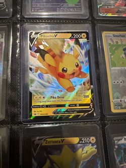 Pikachu V Pokémon Card SWSH285 Holo Promo