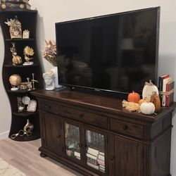 📺 Element 55” LED TV – Full HD – Great Condition 🚀