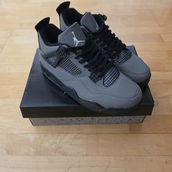 Travis Scott Jordan Retro 4  -  Size 11