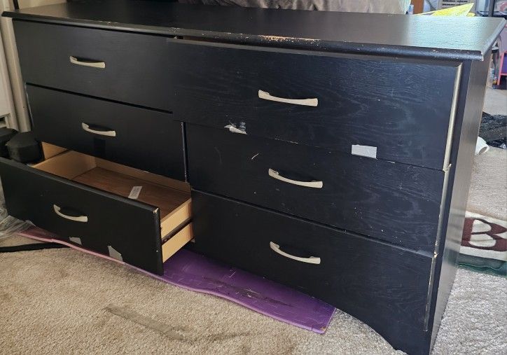 6-drawer Dresser