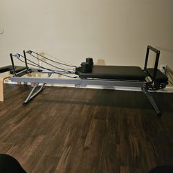 Pilates Reformer 