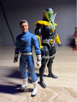 Mr fantastic and super skrull marvel legends and marvel select