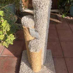 Three Column Cat Scratching Post