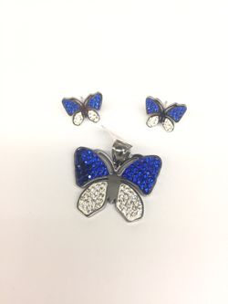 Stainless steel set of pendant and earrings