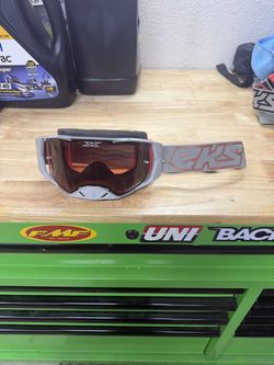 EKS lucid xdd goggles