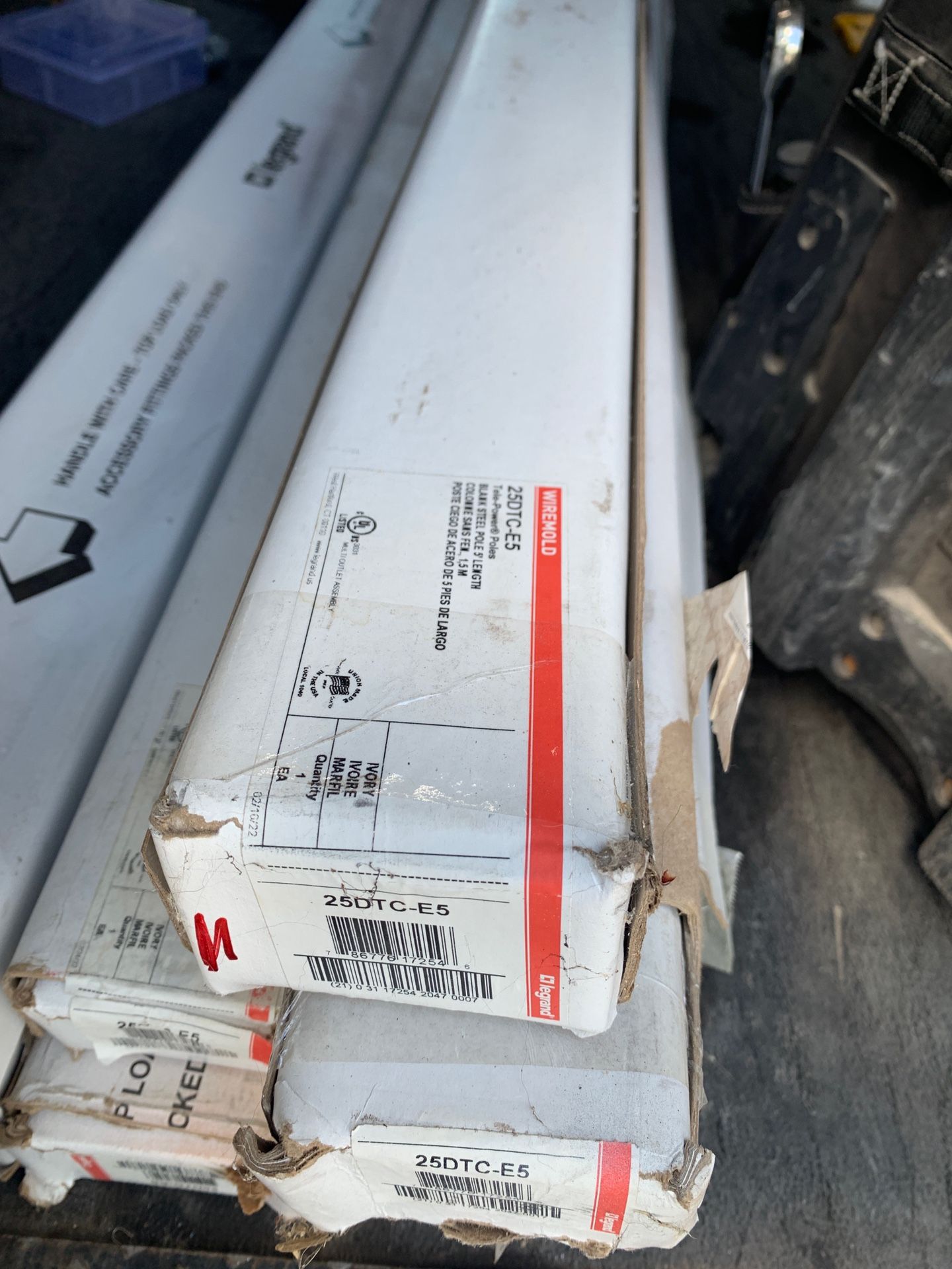 Legrrand Wire Mold