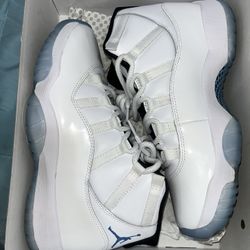 Retro Jordan 11 Legend Blues