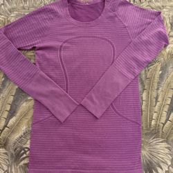 Lululemon Long Sleeve Size 8