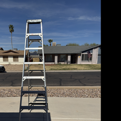 8 foot husky aluminum A-frame step ladder