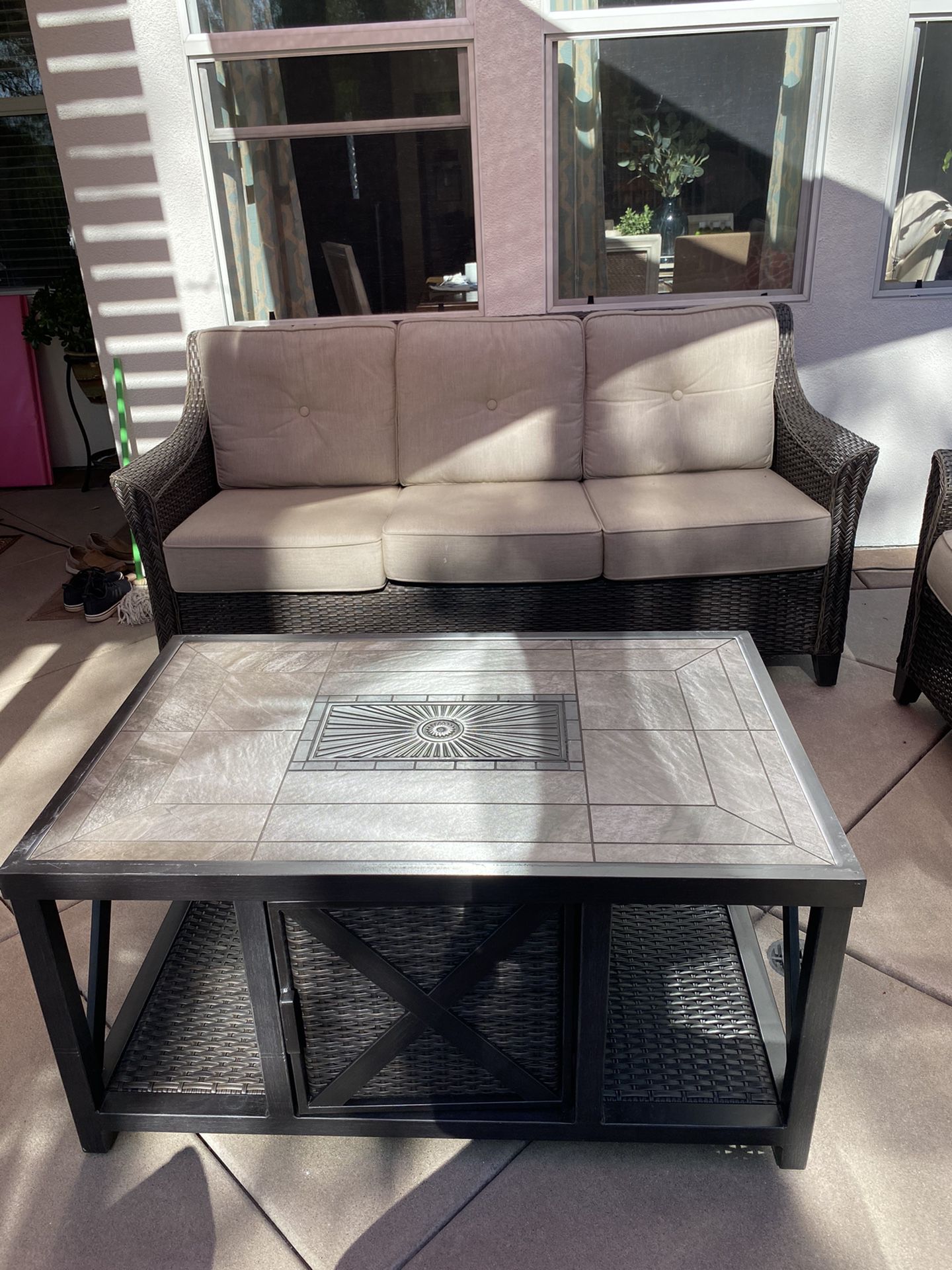 Costco Agio SUNBRELLA patio Sofa & coffee table Sunbrella