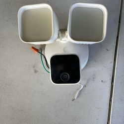 Blink Wired Floodlight Security Camera