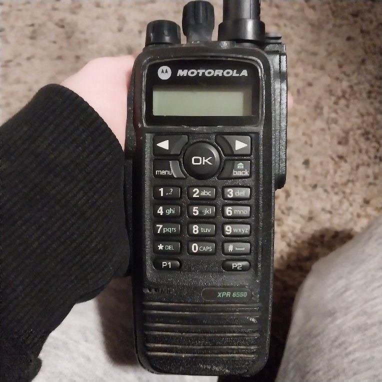 Motorola Walkie Talkie/2way Radio