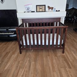 Delta Children's 4-in-1 Convertible Crib