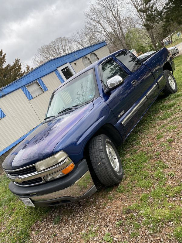 01 Chevy Silverado 1500 extended cab for Sale in Danville, VA OfferUp