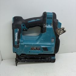 Makita 18v Nailer 206513/11