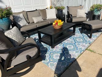 Outdoor furniture set