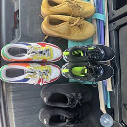 Size 6.5 And Size 6 Youth Shoes 