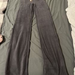 Brand New SKIMS fleece Lounge Pants 