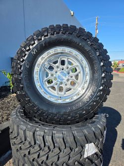 17" ARENA wheels/rims w- 35" Toyo Open Country tires