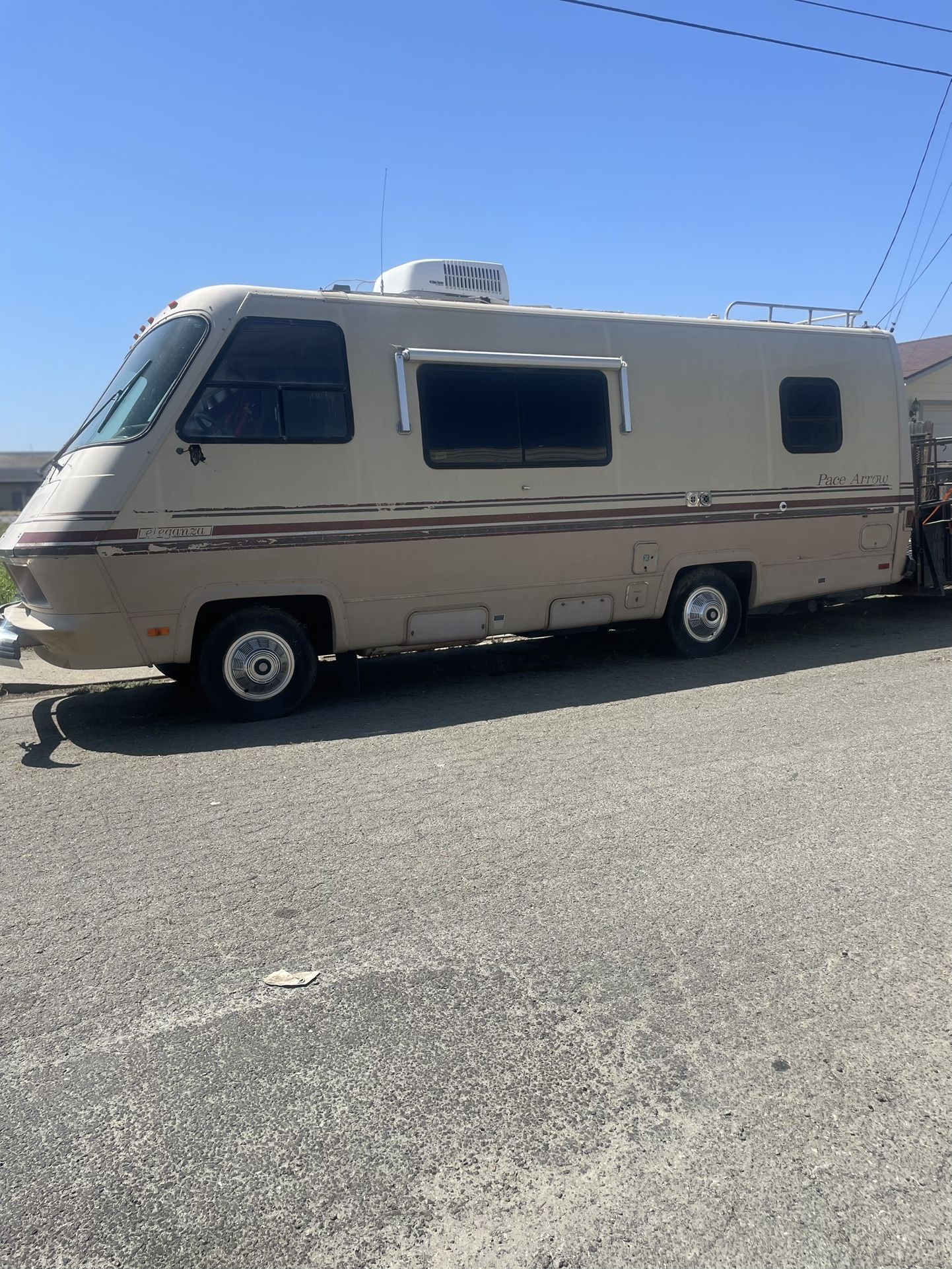1984 Fleetwood Pace Arrow