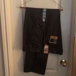 Brand New Men’s Gray Dockers