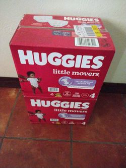 2 cajas de pañales unas 58 piezas la otra 66 piezas son medida ####4 ###$60 por las dos el precio es firme