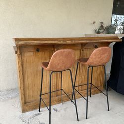 Indoor / Outdoor bar