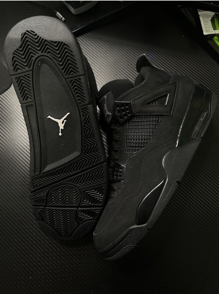 Retro Jordan  4 Black Cat (2020)