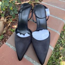 Black Closed Pointed Toe Heels