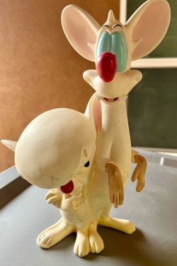 Pinky and The Brain Hard Plastic Figure 10 1/2"