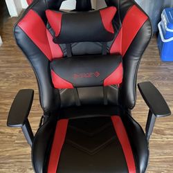 Gaming chair 