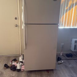 Free Whirl Pool Fridge 