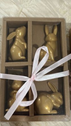 New! Easter Bunnies. 4 Bunnies per Box .