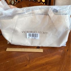 Victoria Secret Tote Bag With Wristlet Ivory