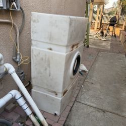 65 Gallon Water Tank