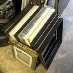 12 Frames For Pictures