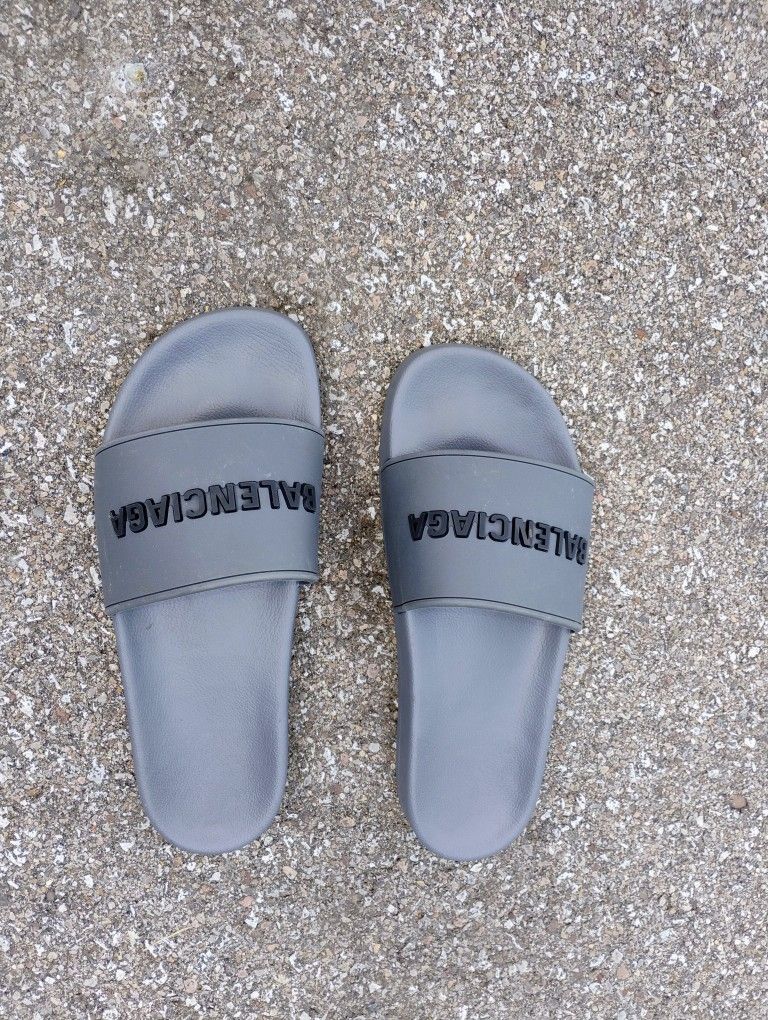 Balenciaga Sliders