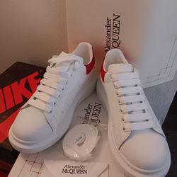 Alexander McQueen Red heel Sneakers 