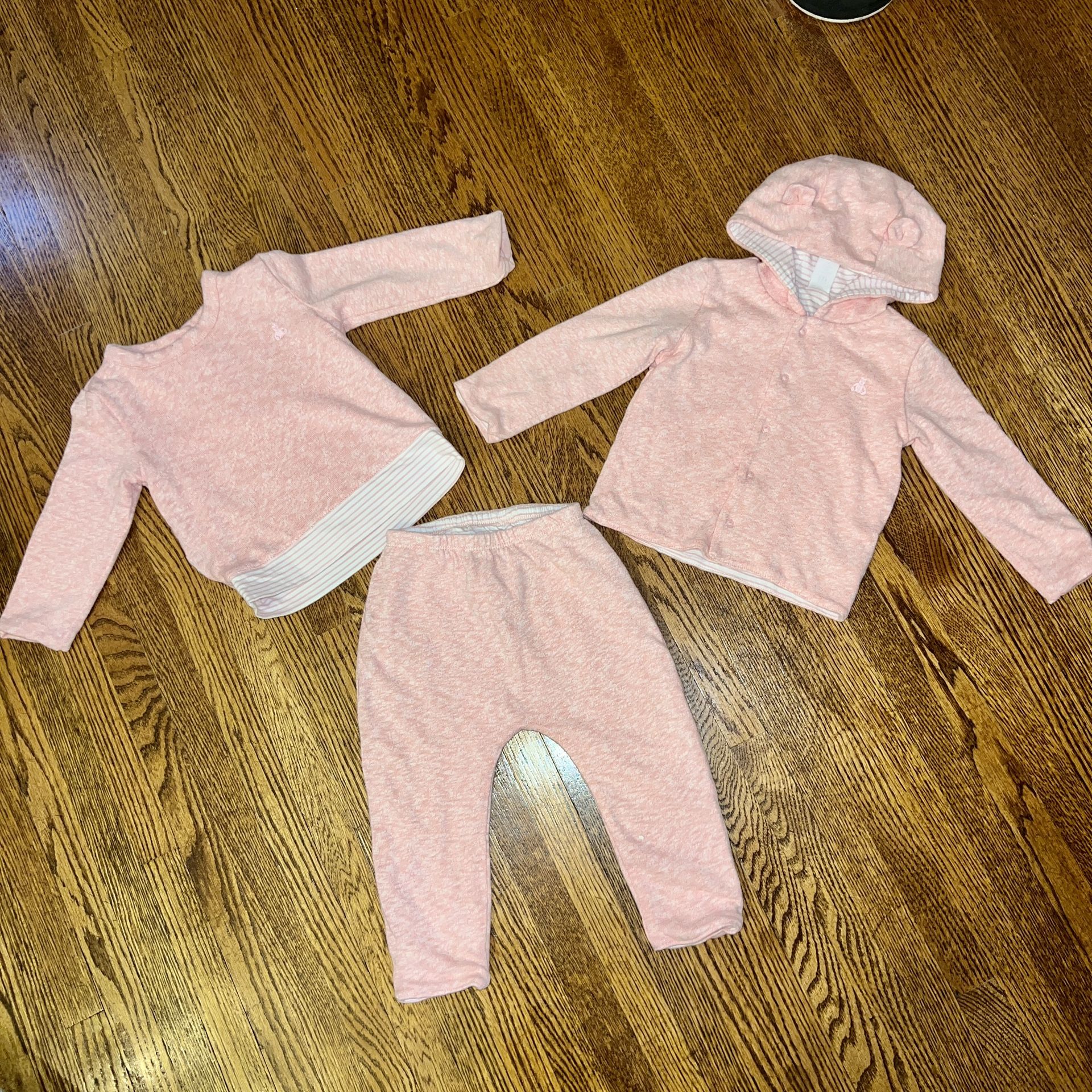 Baby Gap 3-pc reversible pink sweatpants, sweatshirt and jacket set 12-18 months