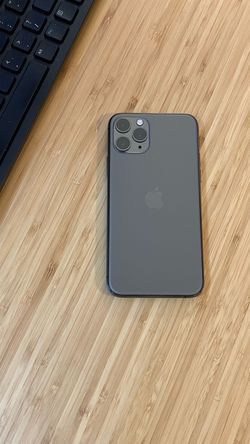 iPhone 11 Pro ( Unlocked) 64gb Green color