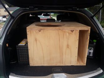 Custom built ported single 18 box