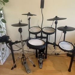 Brand New Roland TD-17KVX2 V-Drums Kit