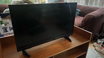 32” TVs, Samsung TV and fire stick , Insignia smart tv