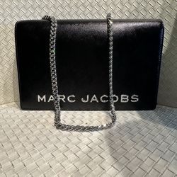 Marc Jacob’s Cross Body Chain Bag