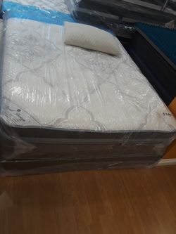 Queen Matress and Boxspring