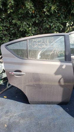 2013%2014/2015/2016/2017/2018 Nissan Versa Right Rear Door
