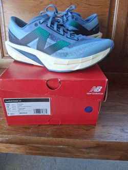 New Balance Rebel v5
